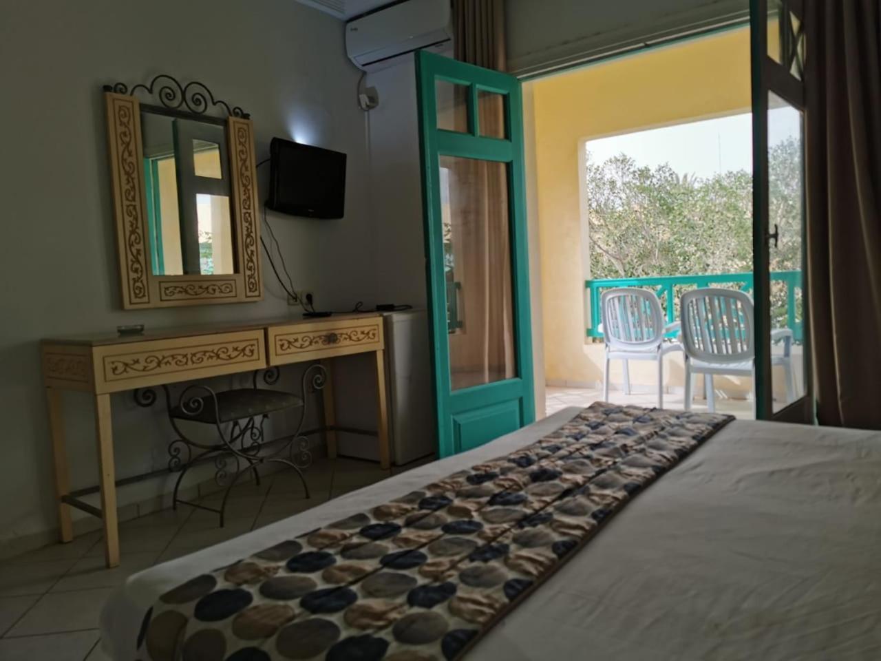 Hotel Diar Yassine Midoun Ngoại thất bức ảnh